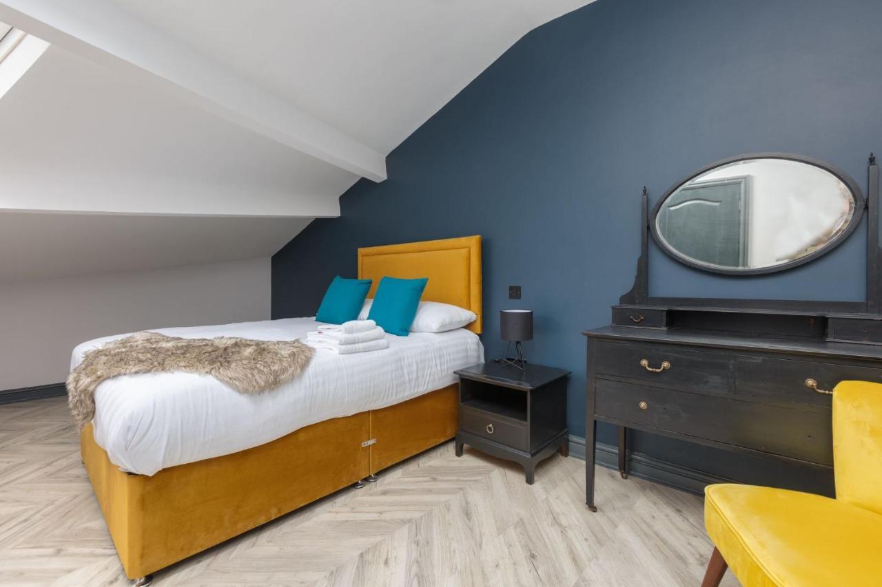 Ettie And Gigi'S Apartment Blackpool Exterior photo